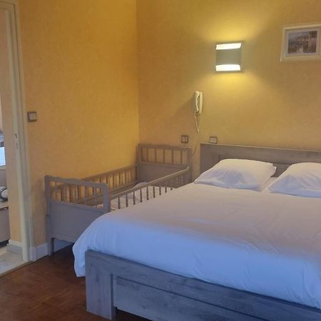 Logis Relais Des Monedieres Seilhac Exteriör bild